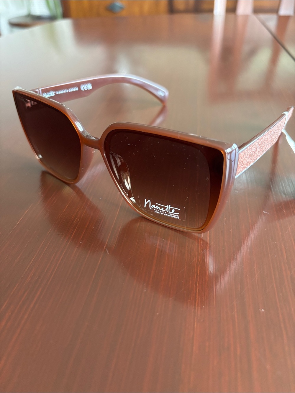 Nanette Lepore 100% UV,tortoise frame,metallic rose gold arms,brown lens,CAT 3